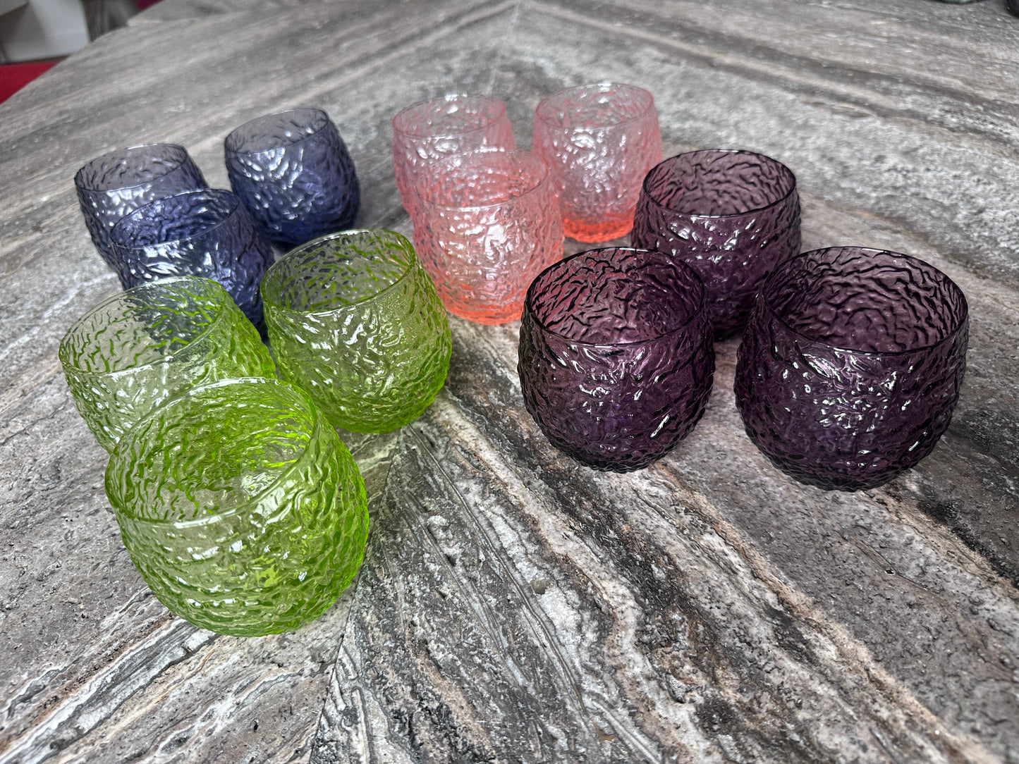 Lot de 12 verres à eau.