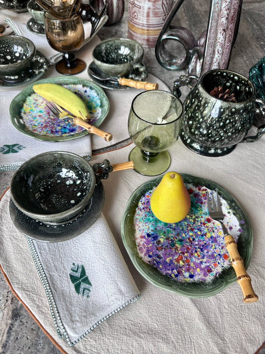 Assiettes à desserts en céramique du Morvan