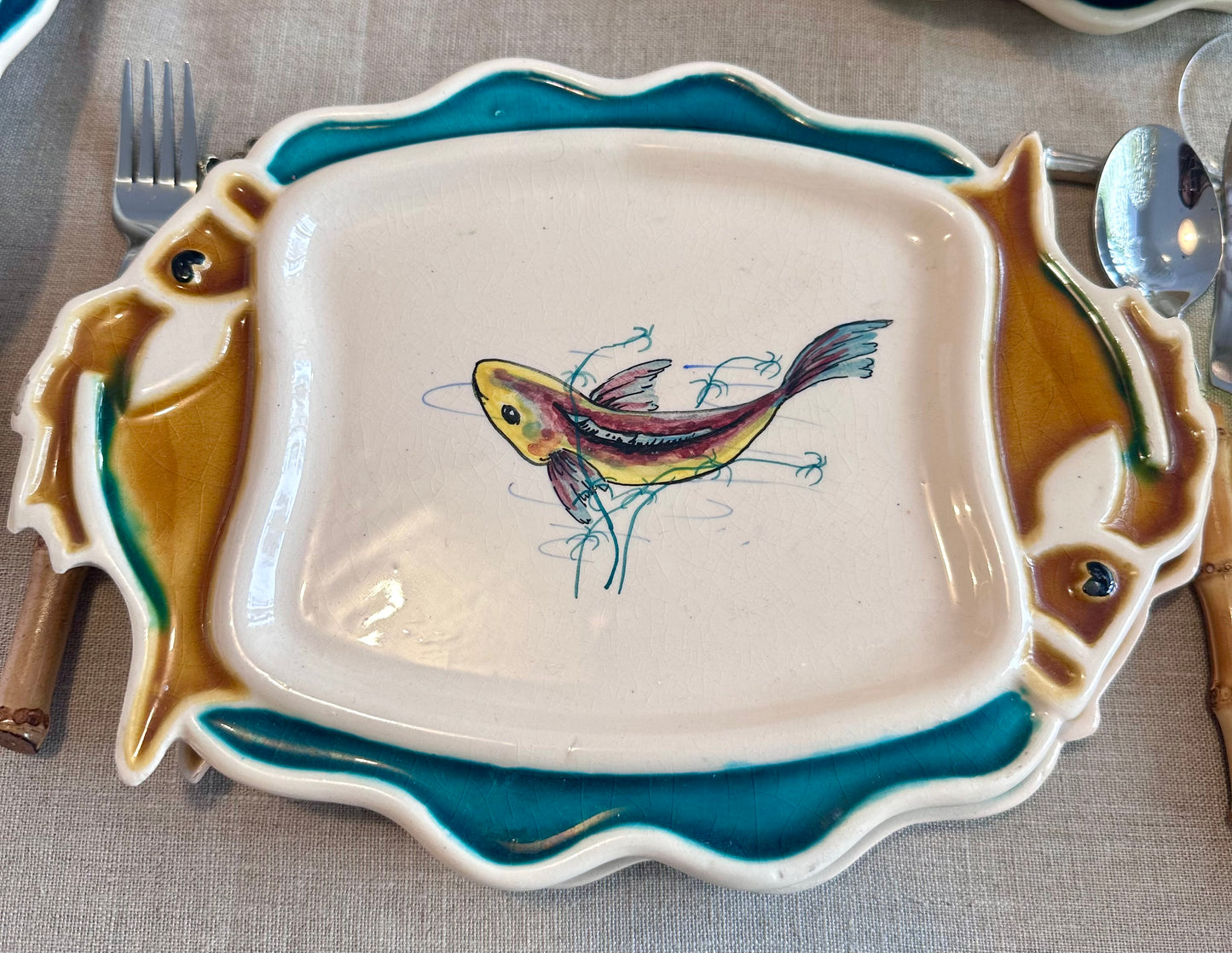 assiettes forme poissons