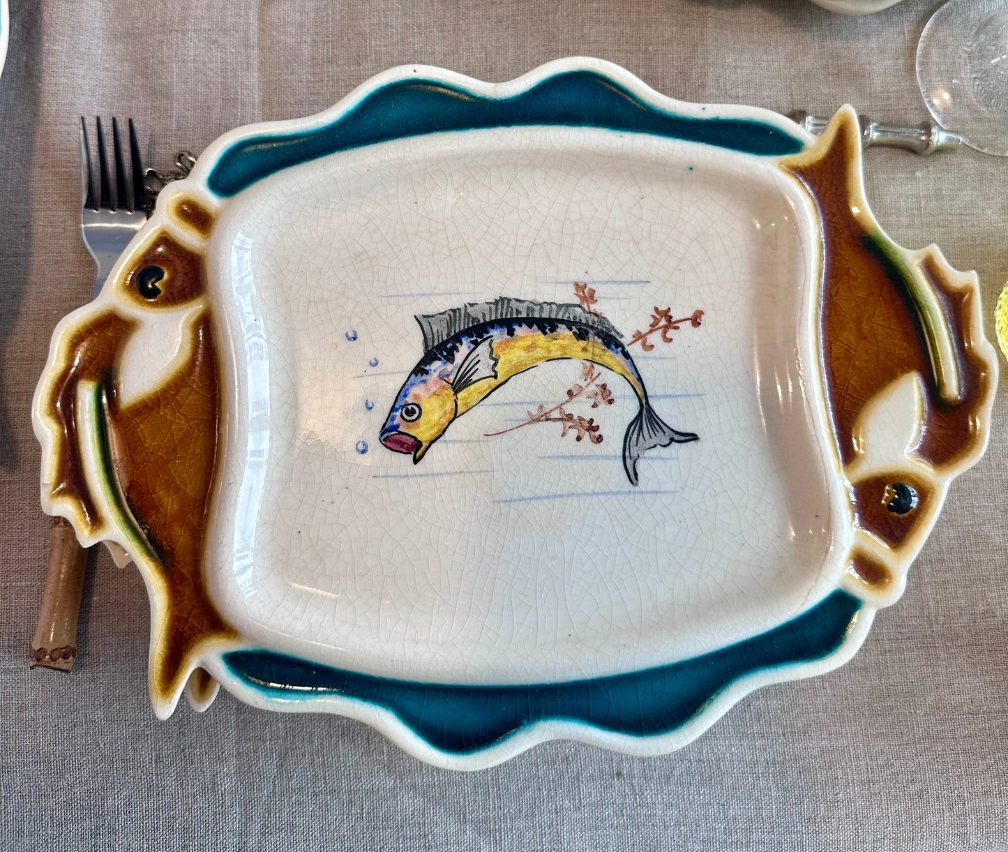 assiettes forme poissons